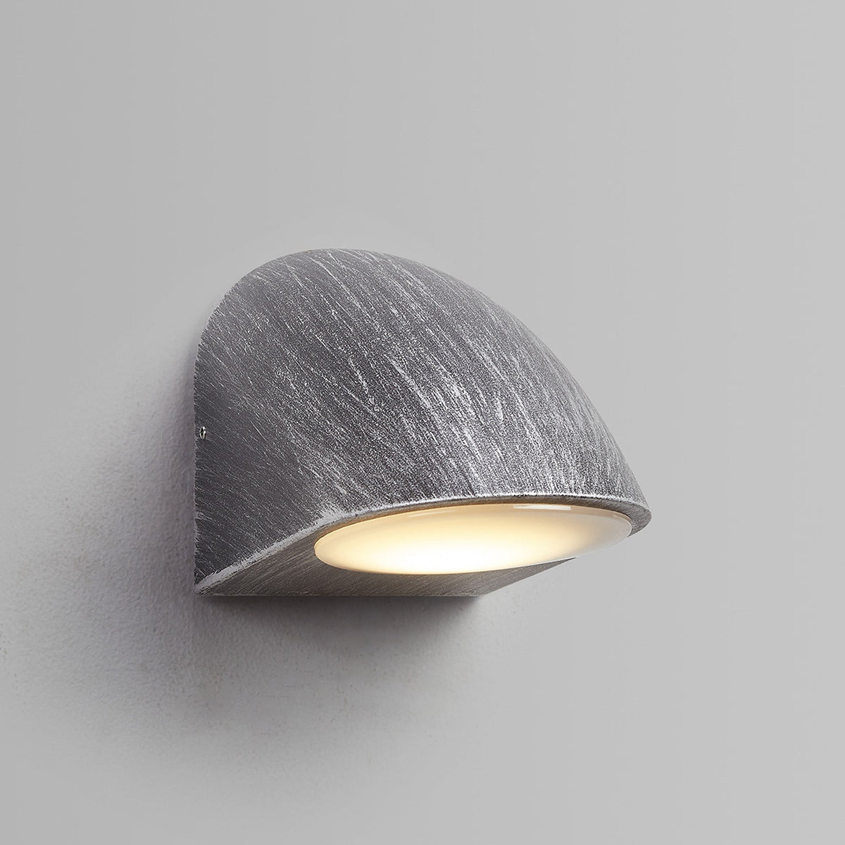 Hamill IP54 Small Wall Light EM0879