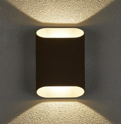 EM9405 Farnsworth Wall Lamp 125X180MM Angled Shade