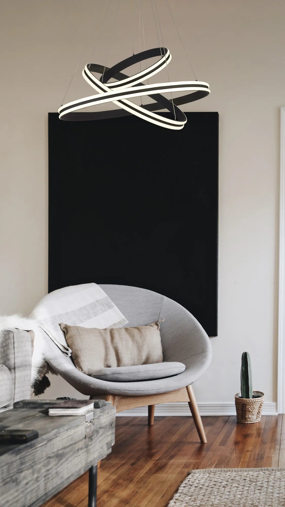 Nolte 3 Ring LED Pendant Light In Graphite EMRG0777-HSA